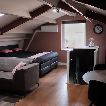 Schoonrewoerd B&B De Kalverschuur מראה חיצוני תמונה