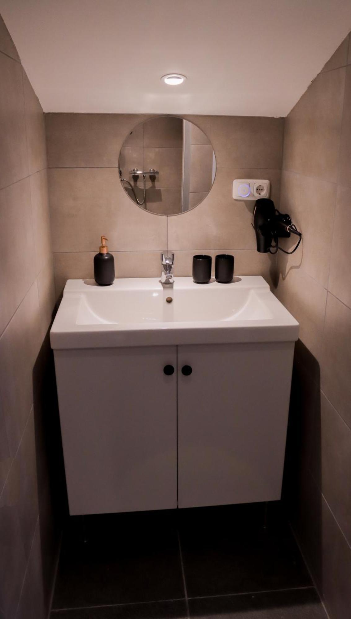 Schoonrewoerd B&B De Kalverschuur מראה חיצוני תמונה