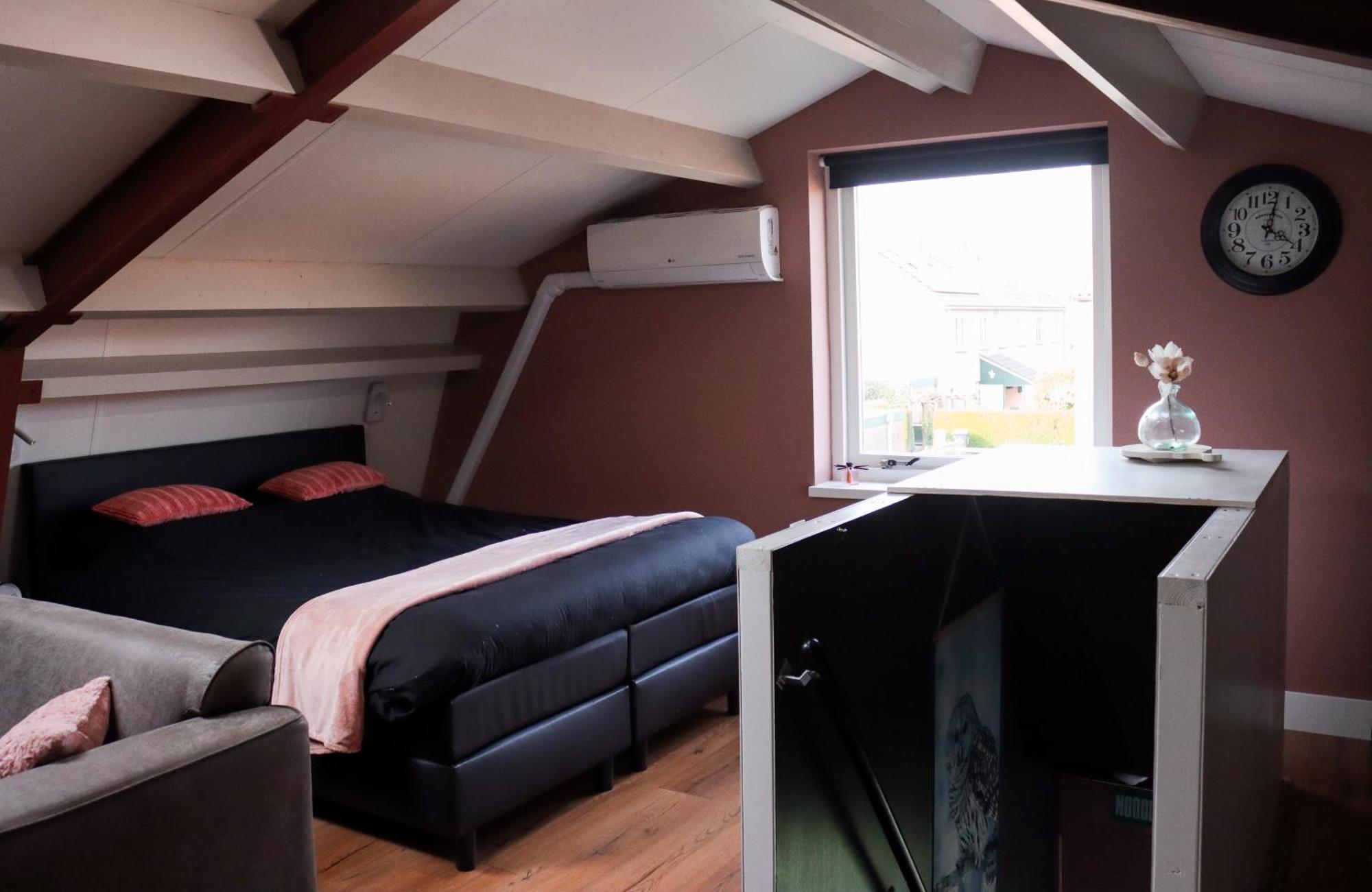Schoonrewoerd B&B De Kalverschuur מראה חיצוני תמונה